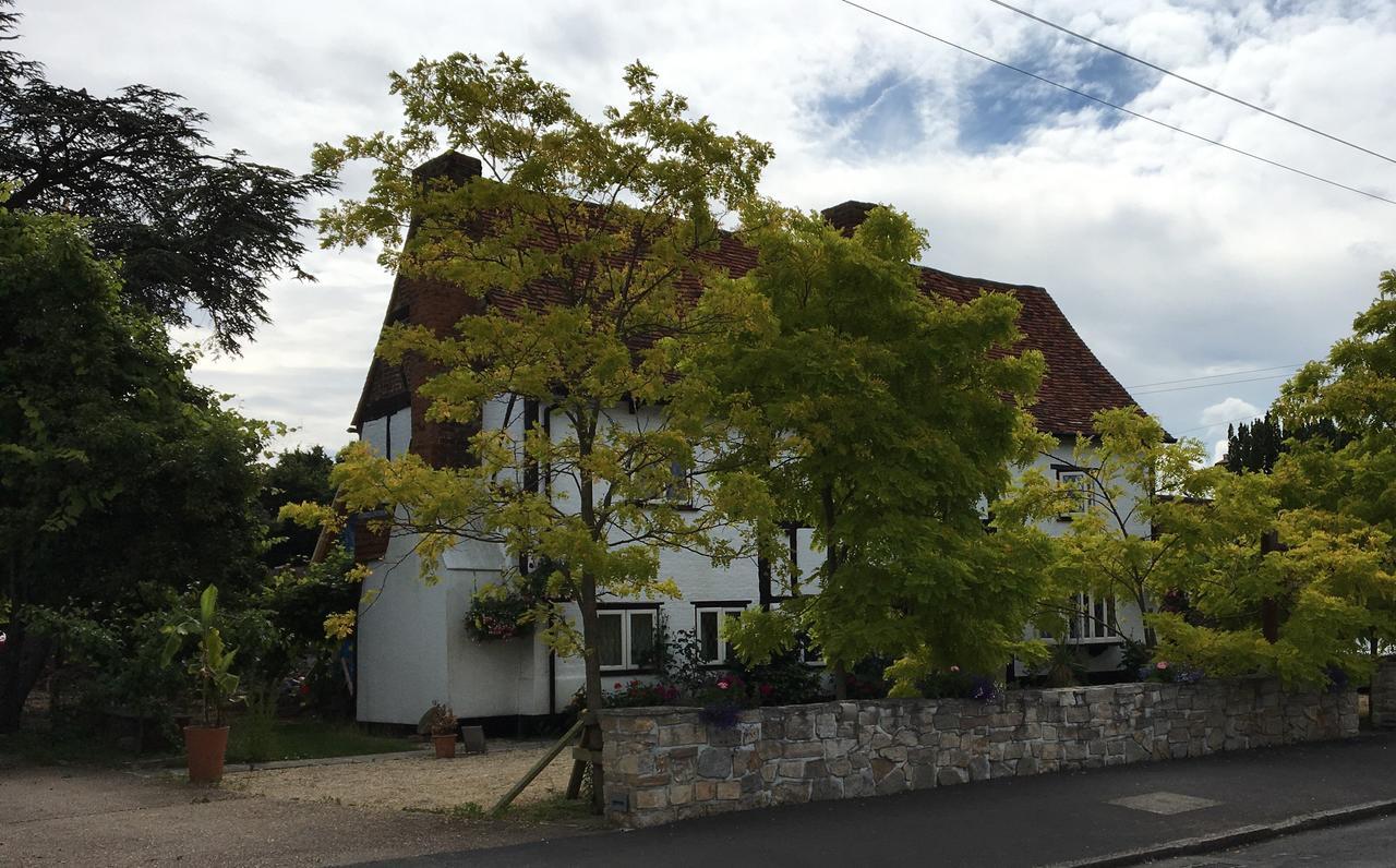 Heathrow Cottages Staines-upon-Thames Eksteriør bilde